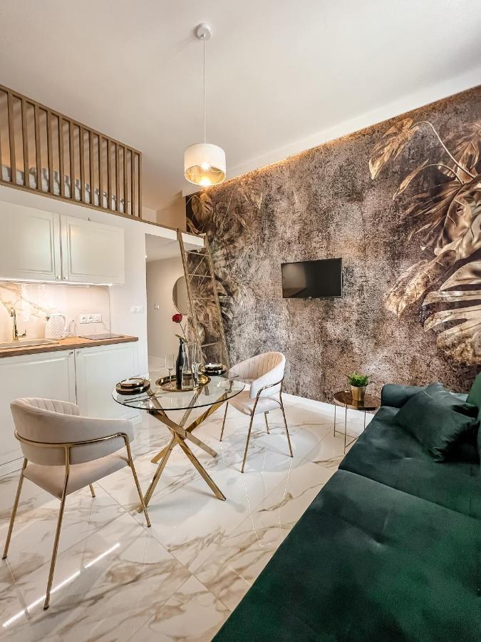 Art Apartments Warszawska 21 カトヴィツェ エクステリア 写真