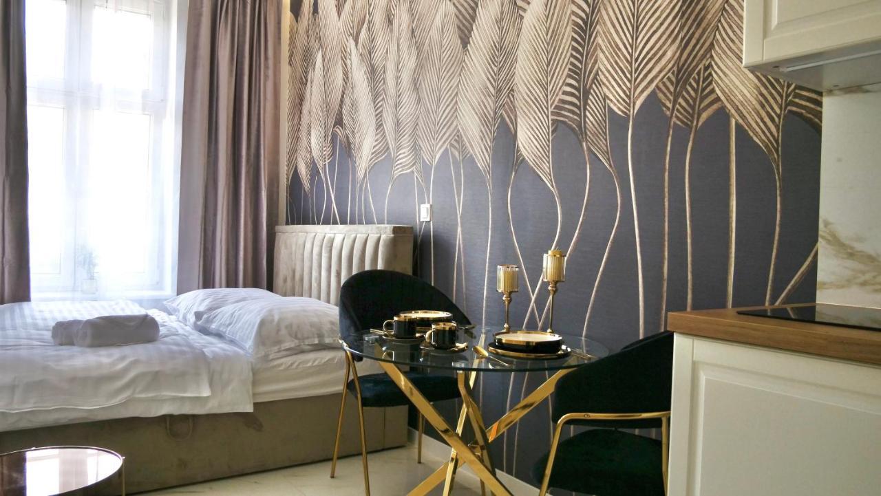 Art Apartments Warszawska 21 カトヴィツェ エクステリア 写真
