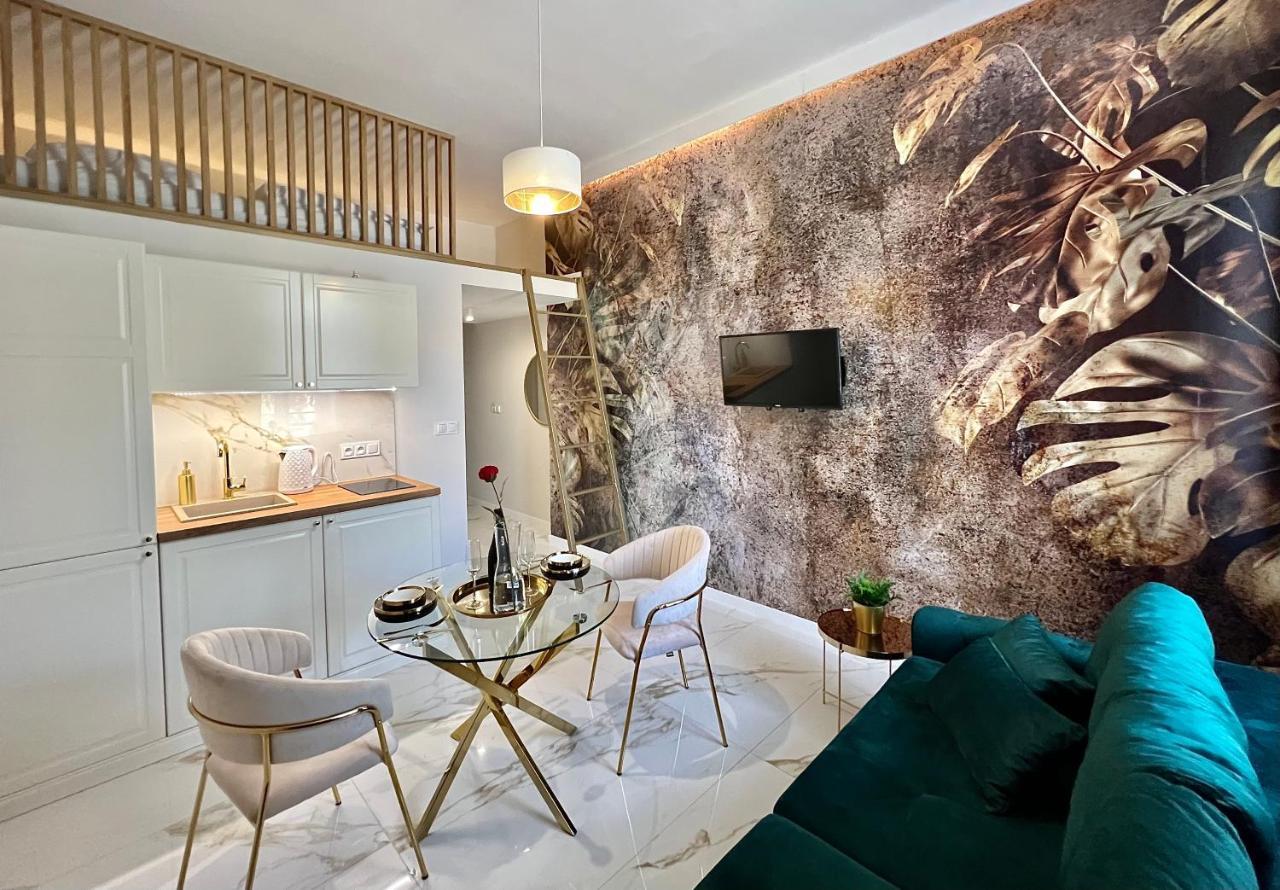Art Apartments Warszawska 21 カトヴィツェ エクステリア 写真