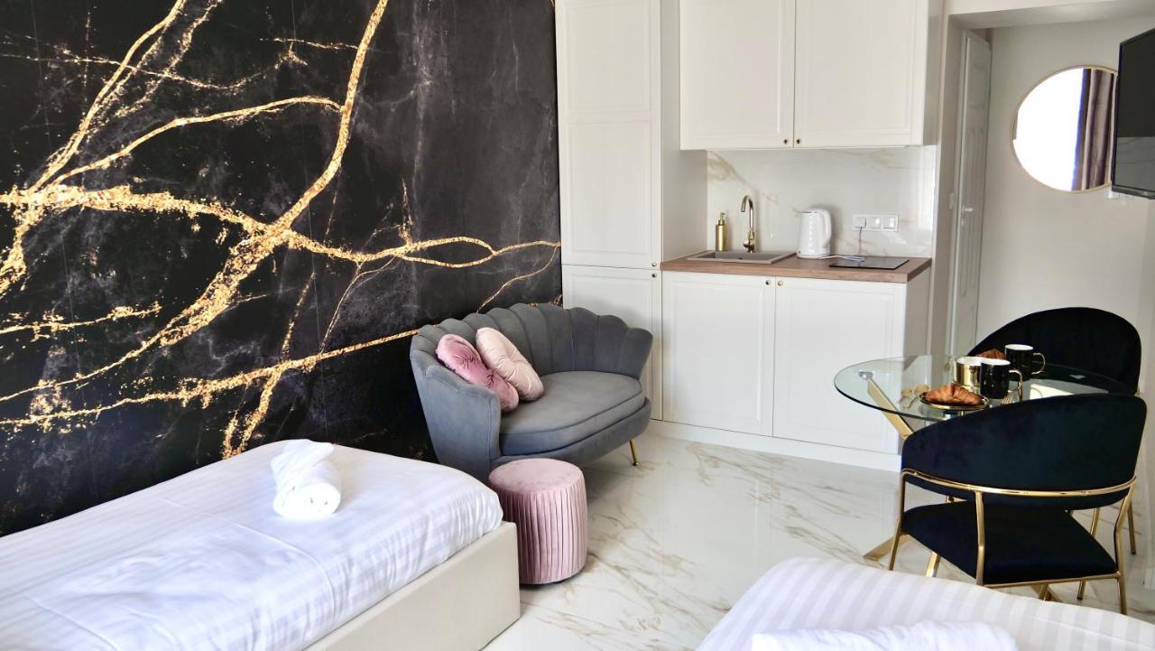 Art Apartments Warszawska 21 カトヴィツェ エクステリア 写真