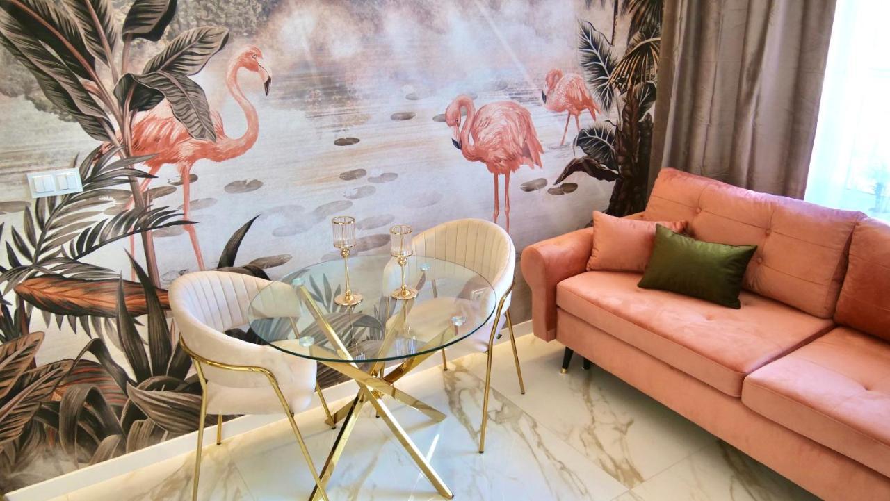 Art Apartments Warszawska 21 カトヴィツェ エクステリア 写真