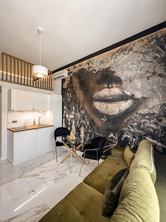 Art Apartments Warszawska 21 カトヴィツェ エクステリア 写真