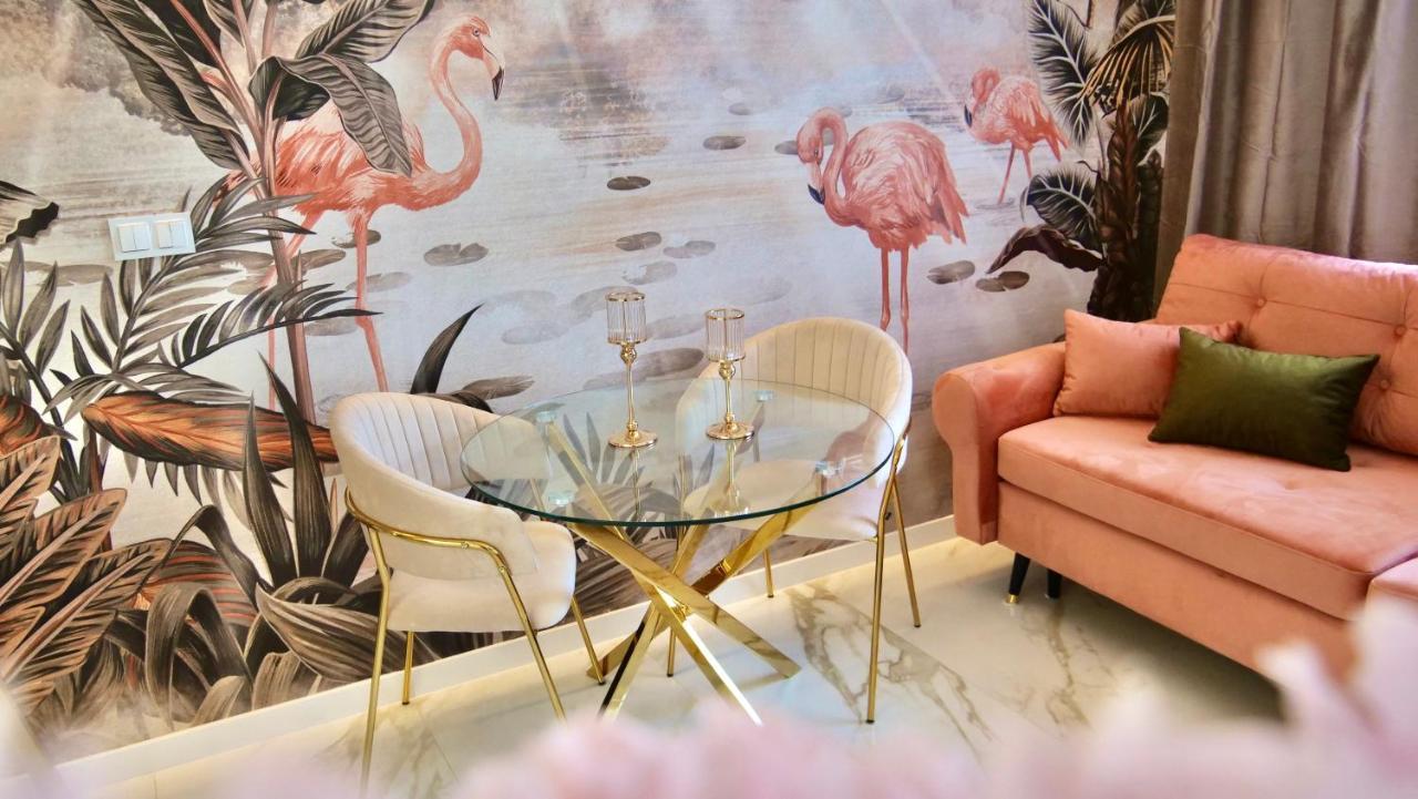 Art Apartments Warszawska 21 カトヴィツェ エクステリア 写真